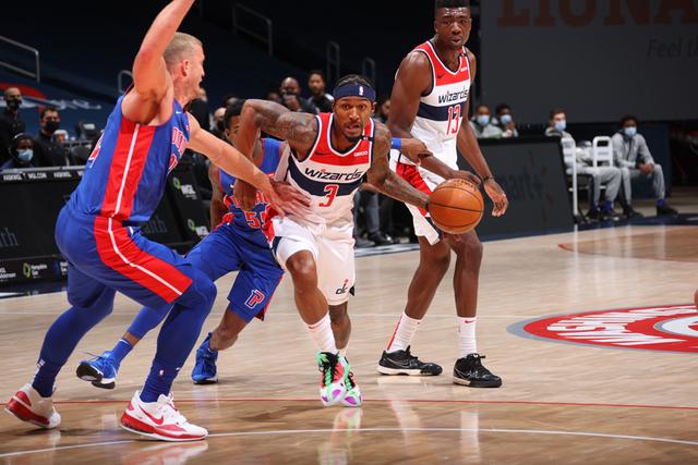 对比来看 对比来看