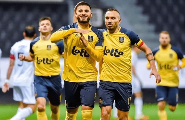 中始终保持 中始终保持