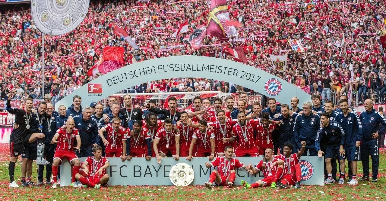 其实这背后 其实这背后